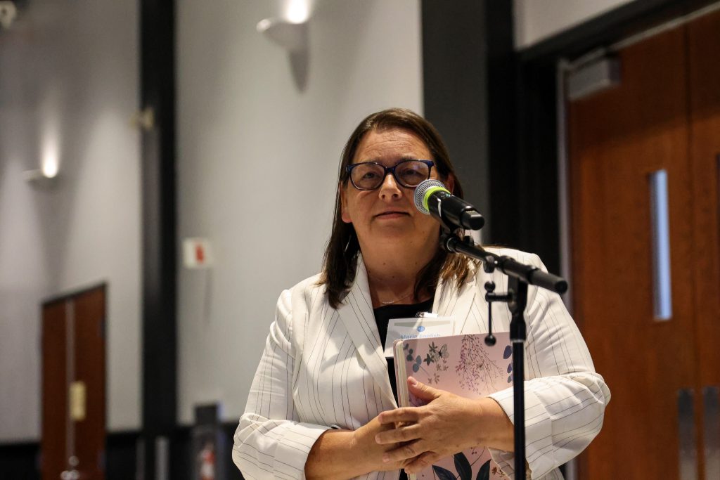 062A6585